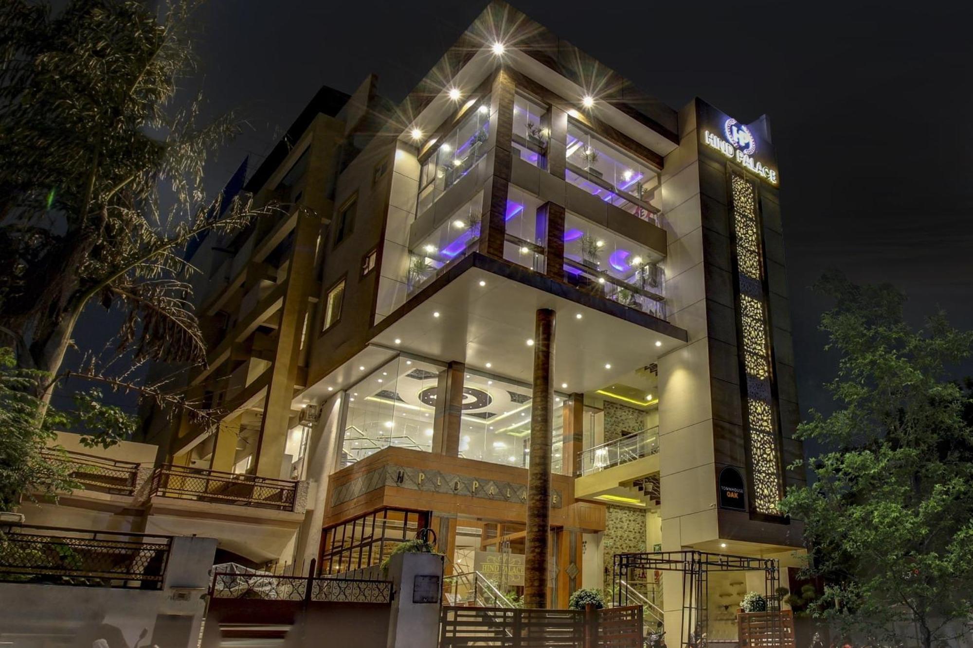 Hotel Townhouse Oak Hind Palace Near Gomti Riverfront Park Lucknow Exterior foto